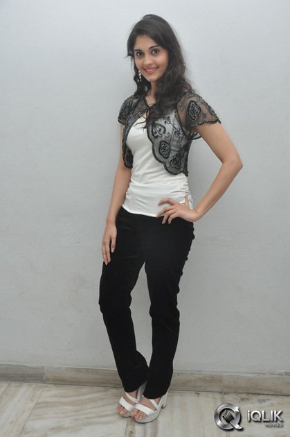 Surabhi-at-Beeruva-Movie-Date-Press-Meet